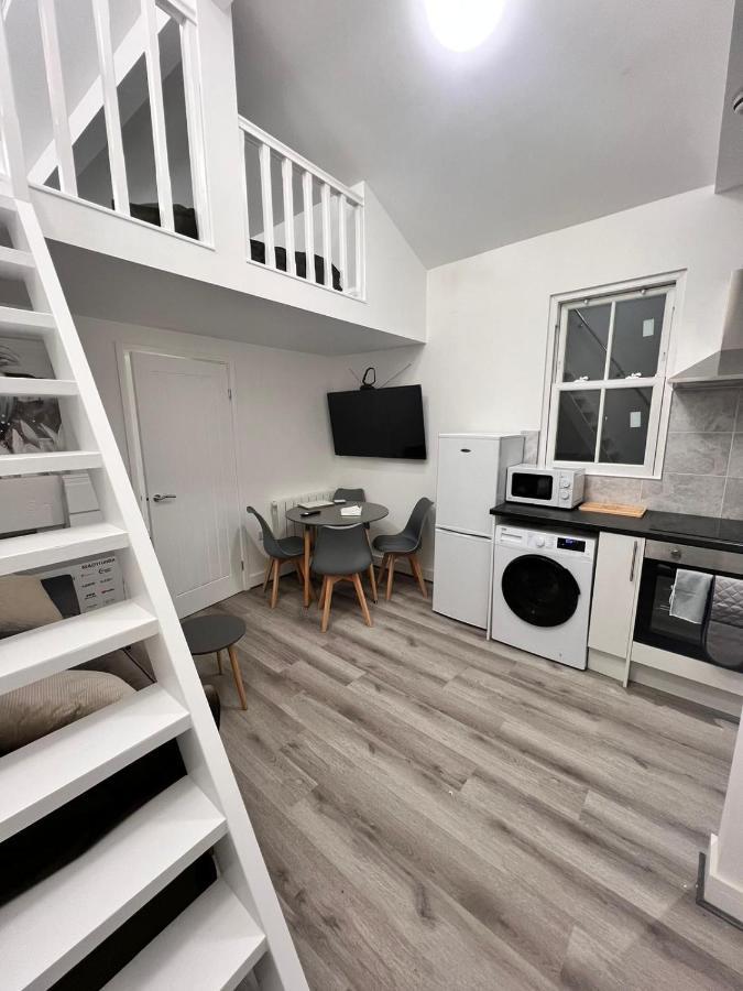 Central Colwyn Bay F1 ภายนอก รูปภาพ