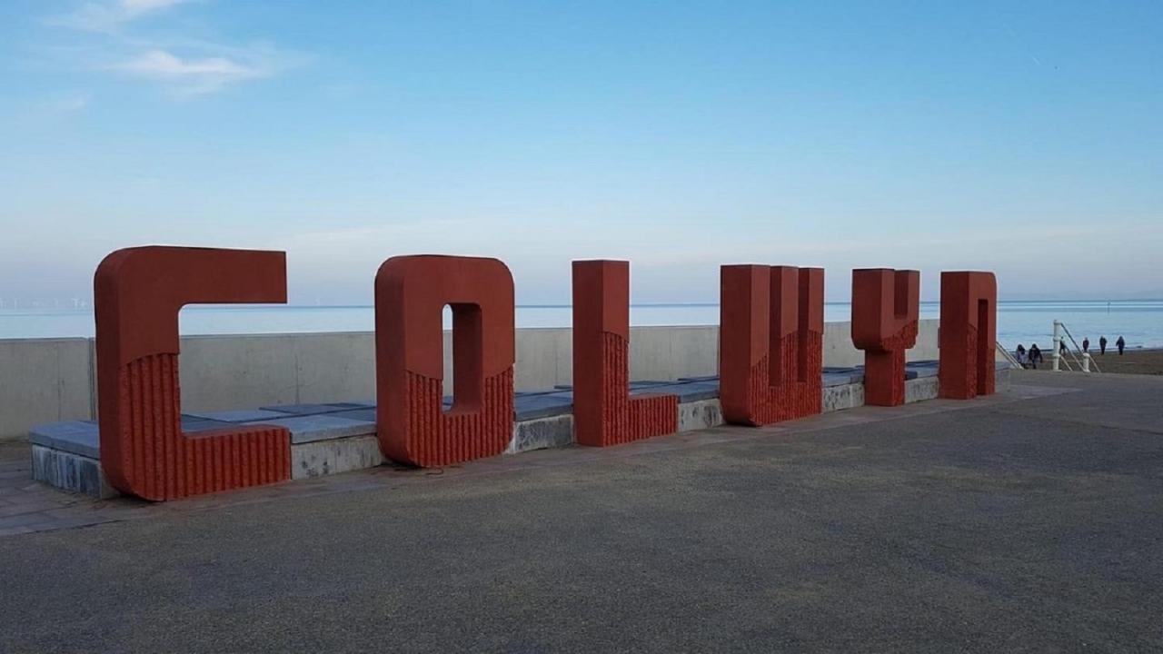 Central Colwyn Bay F1 ภายนอก รูปภาพ